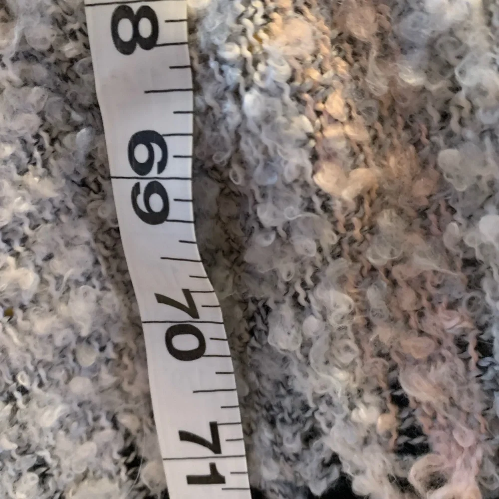 Plaid pink grey and white decorative‎ blanket